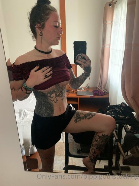 Naakte gelekte OnlyFans-foto van Pippigothstocking