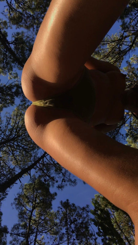 Alasti lekkinud OnlyFans-i pilt Adelina Lopez