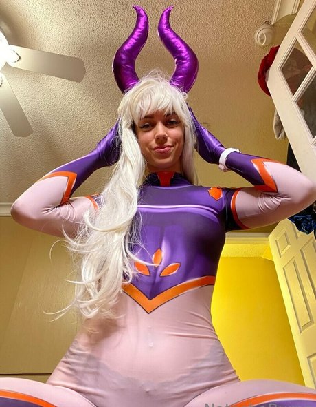 Goddess Tall Tasha OnlyFansリークヌード写真