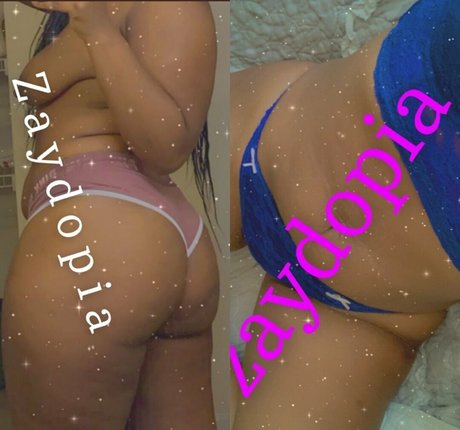 Naken läckt OnlyFans-bild av Tiramisueatsyou