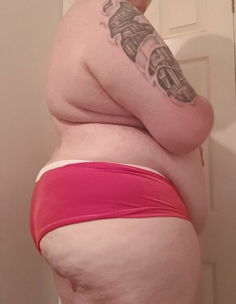 Alasti lekkinud OnlyFans-i pilt Fatterigrow