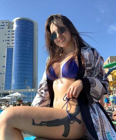 Alasti lekkinud OnlyFans-i pilt Dina Rodriguez