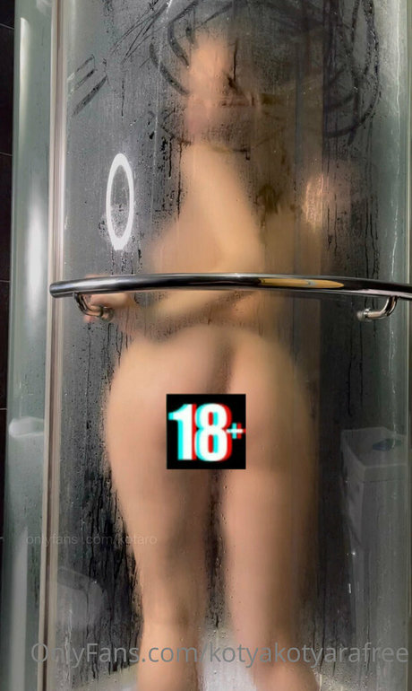 Обнаженная фотография утечки OnlyFans от Kotyakotyarafree