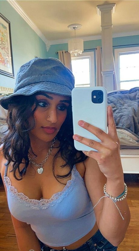 Nahá fotka uniklých OnlyFans od Xkeranix