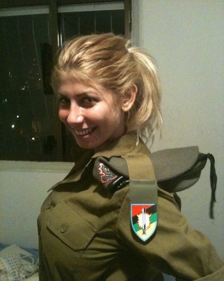 Alasti lekkinud OnlyFans-i pilt Daniella Yallouz