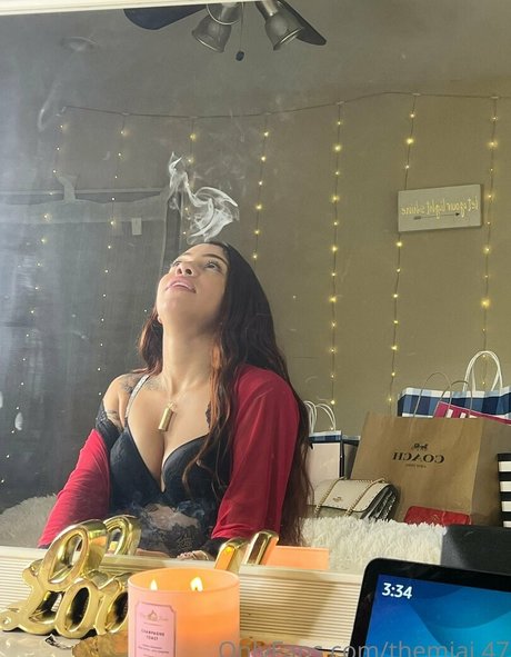 Naken lekkede OnlyFans-bilde av Themiaj47