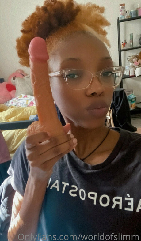 Naken lekkede OnlyFans-bilde av Worldofslimm