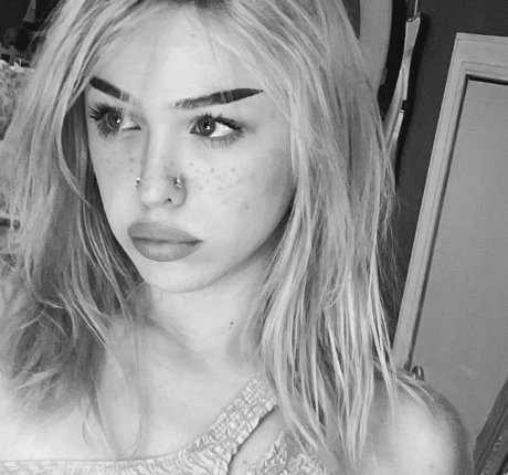 Nahá fotka uniklých OnlyFans od Myahalanna