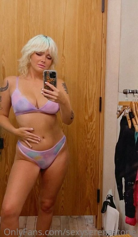 Nacktes geleaktes OnlyFans-Foto von Xxsummerstone