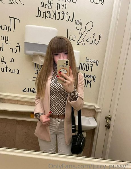 OnlyFans-model Juicypusssy1