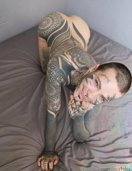 Nahlu OnlyFansリークヌード写真
