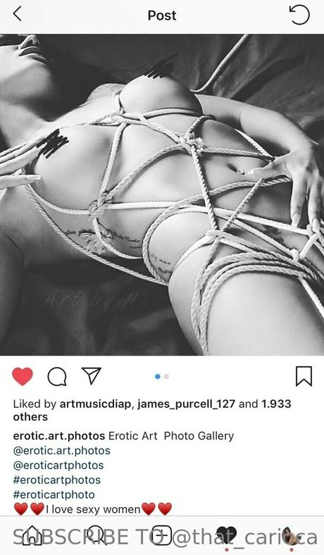 Naakte gelekte OnlyFans-foto van Hotplaymatewife