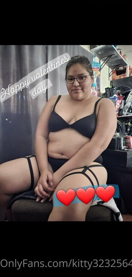 Обнаженная фотография утечки OnlyFans от Kitty3232564