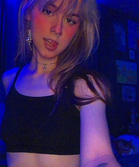 Naakte gelekte OnlyFans-foto van Partyongarth44