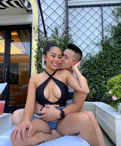 Naakte gelekte OnlyFans-foto van Geezelouiseeeee