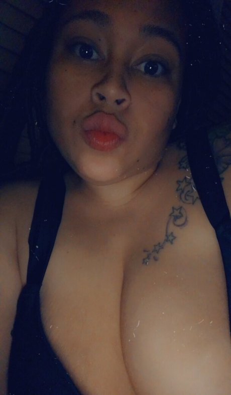 Nahá fotka uniklých OnlyFans od Mssynns