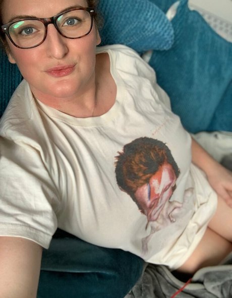 Naakte gelekte OnlyFans-foto van Charliescarletx