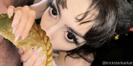 Naakte gelekte OnlyFans-foto van Tricksterkarkat