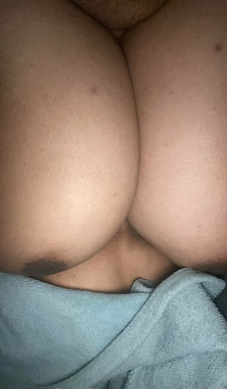 Обнаженная фотография утечки OnlyFans от Chubyboi