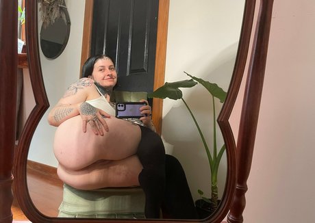 Обнаженная фотография утечки OnlyFans от Floworb