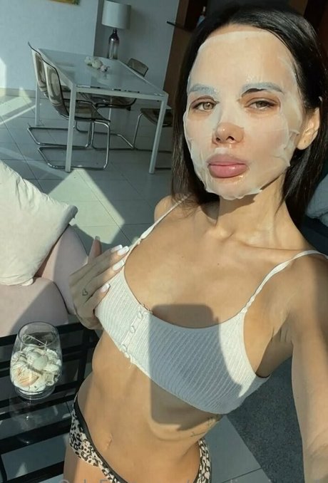 Nacktes geleaktes OnlyFans-Foto von Carolinaimpu1