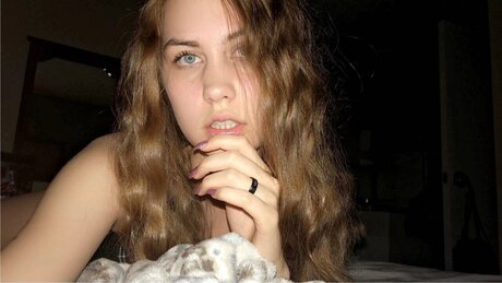 Nacktes geleaktes OnlyFans-Foto von Emily