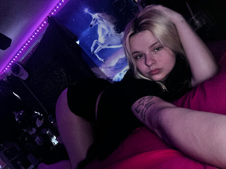 Naken lekkede OnlyFans-bilde av Lil Freak 