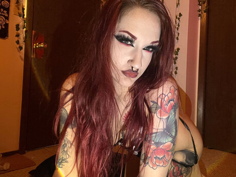 Alasti lekkinud OnlyFans-i pilt E Ee Y No Ppv 