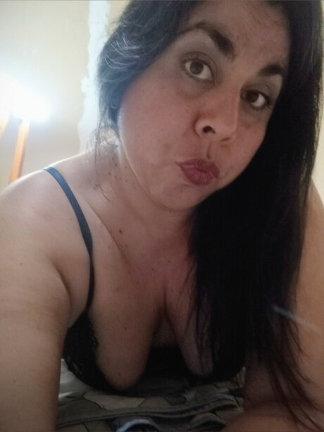 Nacktes geleaktes OnlyFans-Foto von Fat And Hairy Pussy Your Favourite 