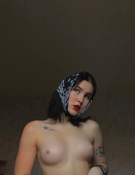 Malymvo4ka naked leaks OnlyFans pic