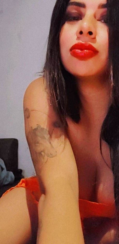 Обнаженная фотография утечки OnlyFans от Daniele Mara Valentino