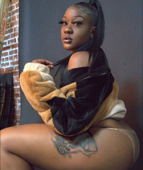 Nacktes geleaktes OnlyFans-Foto von Illnanaa