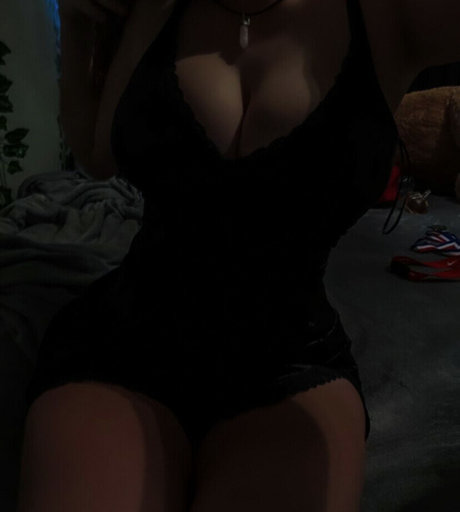 Haileyyfriz OnlyFans泄露裸照