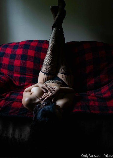 Обнаженная фотография утечки OnlyFans от Naughtywifelife