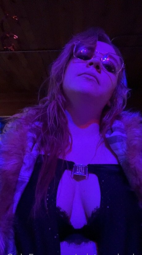 Обнаженная фотография утечки OnlyFans от Mistresskarly