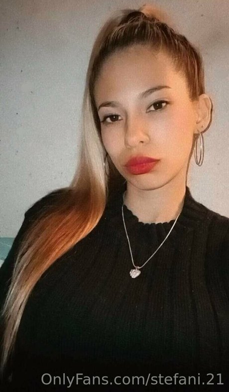 Alasti lekkinud OnlyFans-i pilt Stefani2021