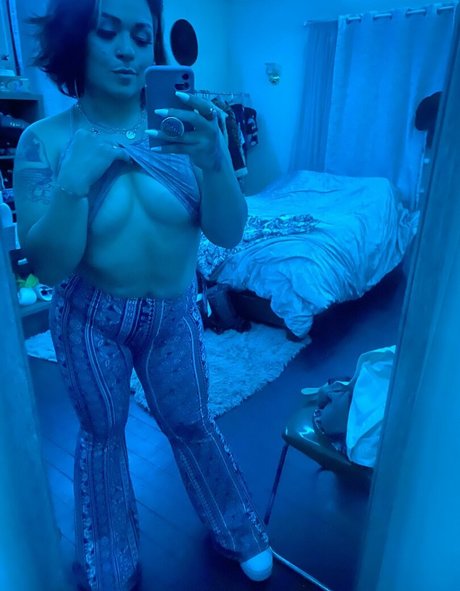 Mariipapii69 naked leaks OnlyFans pic