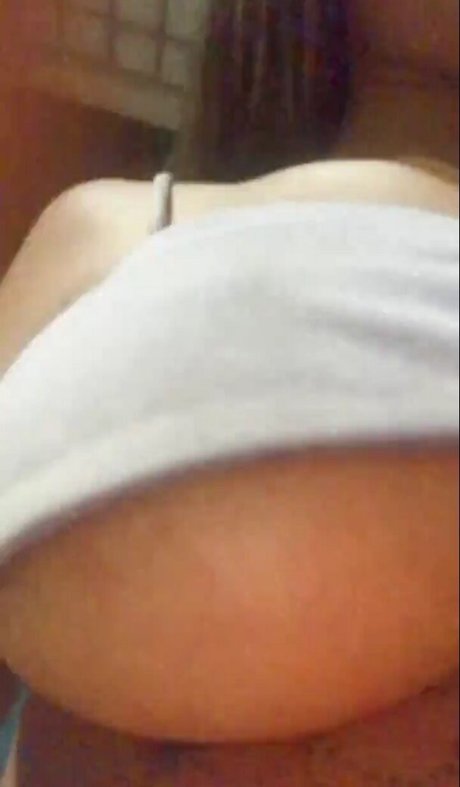 Foto di nudo di fuga di OnlyFans di Milena Dantas