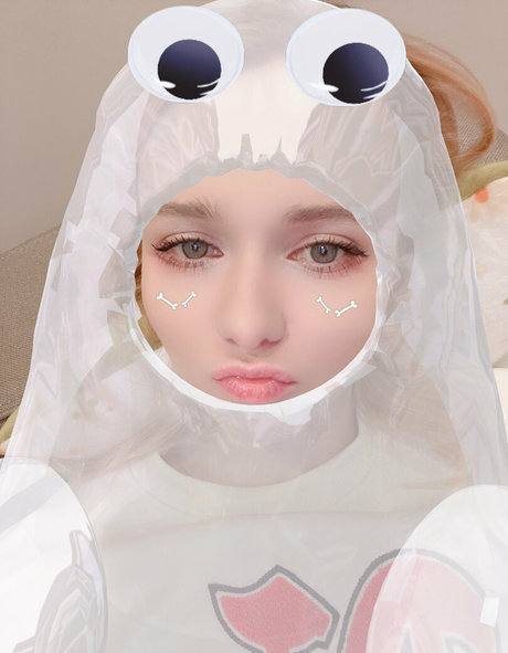 Naakte gelekte OnlyFans-foto van Rachel Blossom