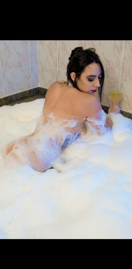 Naken lekkede OnlyFans-bilde av Karen Pimentinha