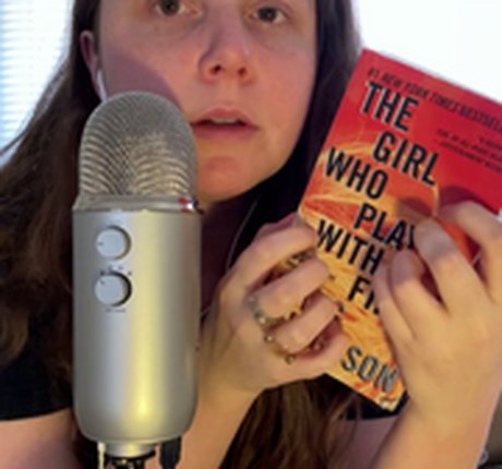 Naakte gelekte OnlyFans-foto van Kelly Belly Asmr