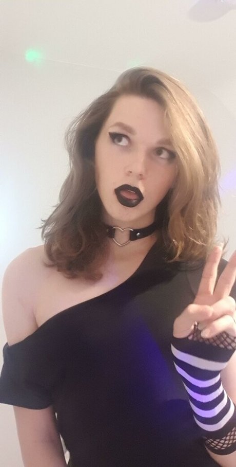 Naakte gelekte OnlyFans-foto van Raven64190