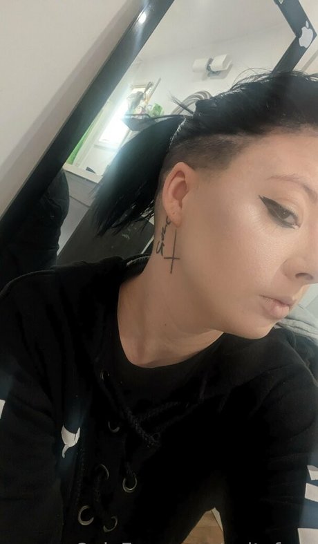 Обнаженная фотография утечки OnlyFans от Cultofsyn