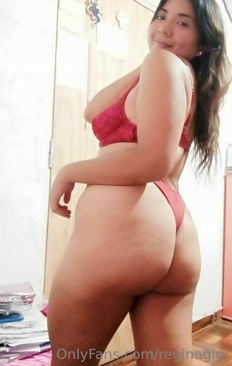 Обнаженная фотография утечки OnlyFans от Reginagigi
