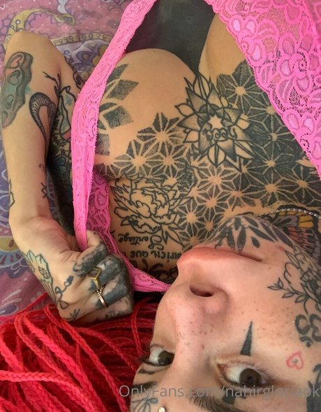 Alasti lekkinud OnlyFans-i pilt Nahirgloriaokk