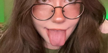 Naken lekkede OnlyFans-bilde av Aliciajade