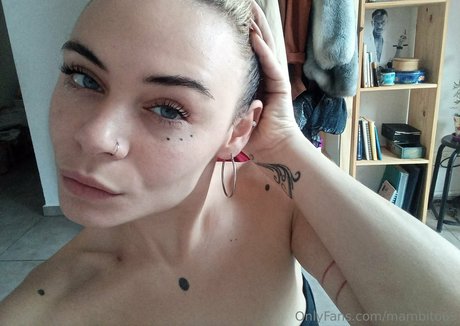 Nahá fotka uniklých OnlyFans od Mambito69