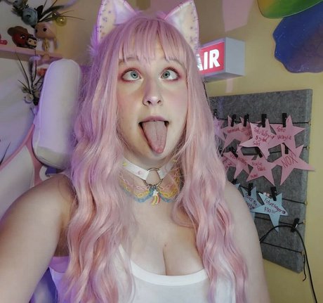 Nahá fotka uniklých OnlyFans od Lucyqueenofchaos