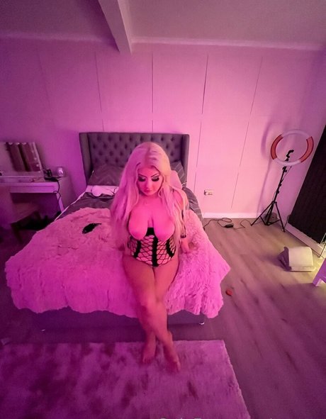 Alasti lekkinud OnlyFans-i pilt Amyvx