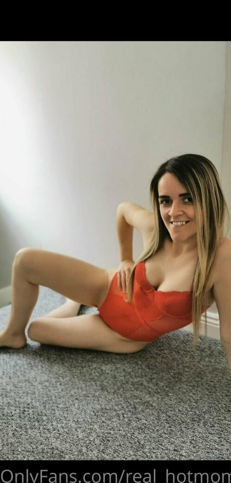 Nacktes geleaktes OnlyFans-Foto von Hot1989mom